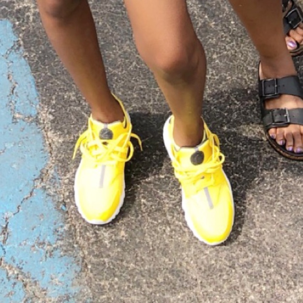 Yellow huaraches worn twice clean